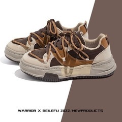 スニーカー　美品　全新