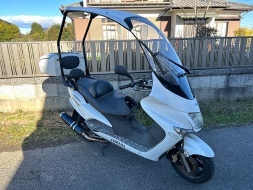 マジェスティ125FIモデル屋根付車両☆社外パーツ^_^現状にて格安売りです☆125cc原付二種スクーター☆