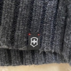 ビクトリノックス victorinox ニットの画像