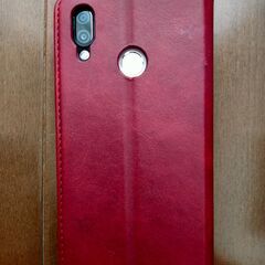 HUAWEI P20 lite（ワインレッドのカバー付き）の画像