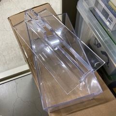 ティッシュケース　アクリル