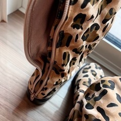 ニーハイブーツの画像