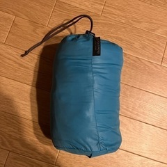 ✨防寒対策✨mont-bell中綿リバーシブルジャケットの画像