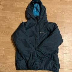 ✨防寒対策✨mont-bell中綿リバーシブルジャケットの画像