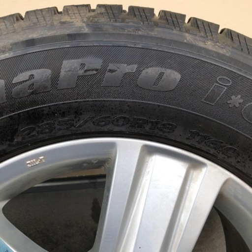 【値下げ】ランドクルーザー ランクル200系 スタッドレスタイヤ　285/60R18【10899383】 値下げ】ランドクルーザー ランクル200系 スタッドレスタイヤ 285