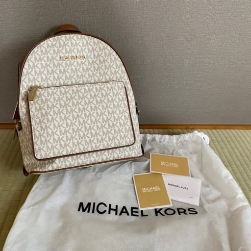 1度のみ使用　MICHAEL KORS バックパック　アディナ　③