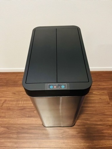 美品　自動開閉　ゴミ箱　45l  センサー　両開き　消毒済み