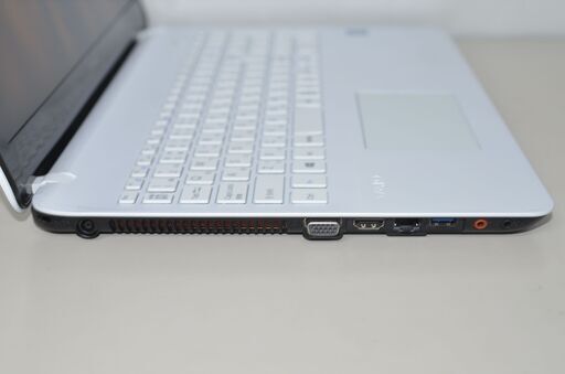 中古良品ノートパソコン SONY VJS151C11N Windows11+office 爆速SSD512GB core i7-670