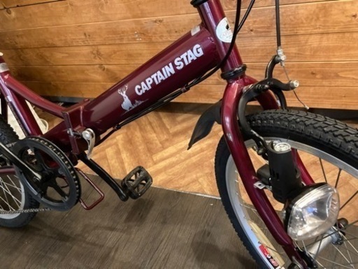 【新春SALE！防犯登録無料！CAPTAIN STAG 前後タイヤ・チューブ新品！】6段変速　20インチ折りたたみ自転車　ワインレッド