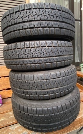 195/65  R15  スタッドレスタイヤ　PIRELLI ピレリ