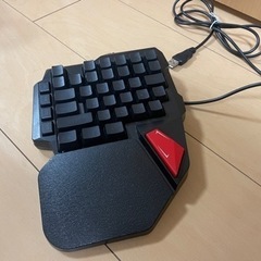 【受取先決定】ゲーミングキーボード左用
