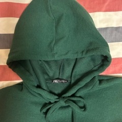 ZARAのニットパーカーの画像