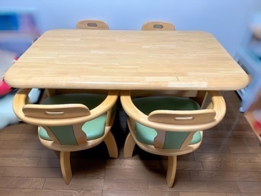 【最終値下】4人掛けダイニングテーブルセット