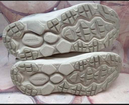取引終了しました。HOKA ONE ONE/CHALLENGER LOW GTX WIDE /26cm / ベージュ