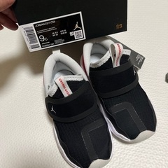 JORDAN 23/7 PSシューズ黒赤15cmナイキ スニーカー スリッポンの画像