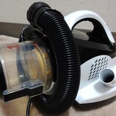 エイブイ：CAVジャパン UVサイクロンクリーナー EP760 布団掃除機 アトケアの画像