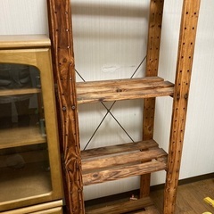 木製の棚