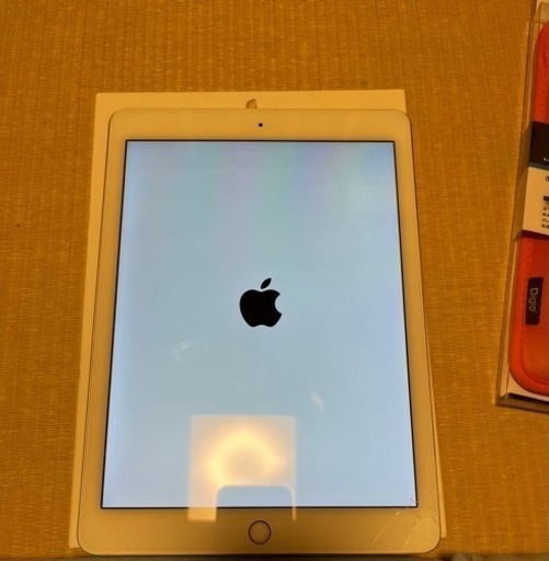 iPad Air 2 32GB Wi-Fi+Cellularモデル　GOLD