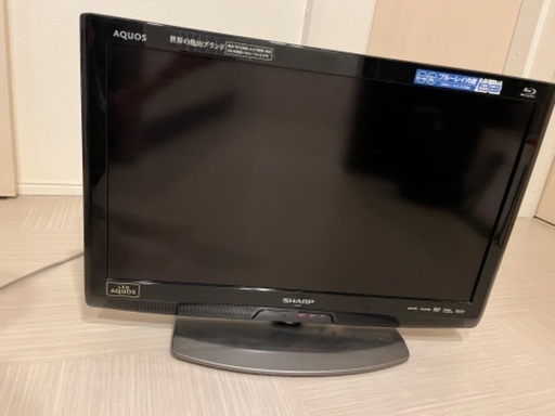 テレビ 26型　2011年製