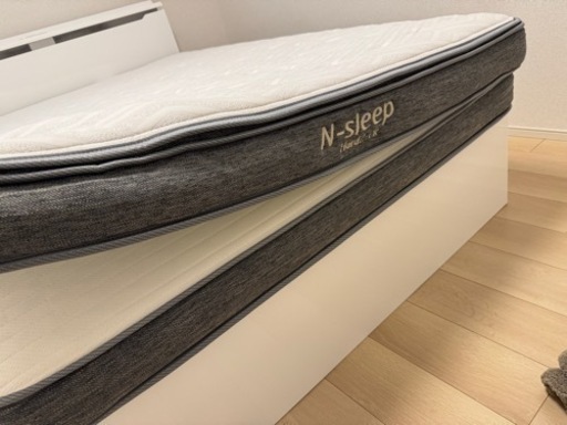  購入2か月 ダブルベッド 15万 Nスリープ マットレス2枚 ニトリ