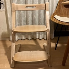 使用感めっちゃあり！！子ども用の椅子