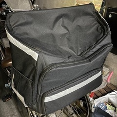 Uber eats ウーバーイーツ　配達　バック