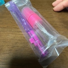 ダブルアクアビーズペンと霧吹きの画像