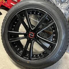 ほぼ未使用10分山 2022年製造スタッドレス付き ESTATUS 20インチ 114.3 ４本セット 235/55R20  社外空気圧センサー付き の画像