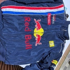 レッドブルの画像