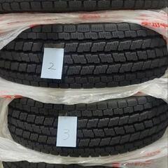 取引中】ハイエース スタッドレスタイヤ(195/80R15)4本セット