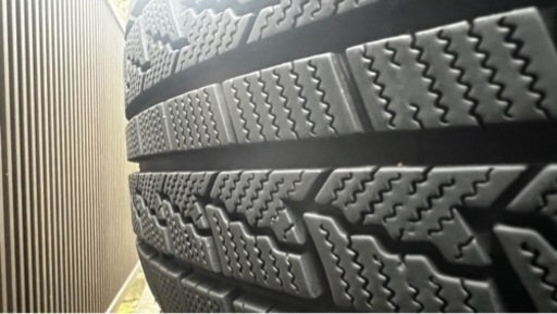 スタッドレスタイヤ195/65R/15