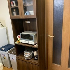 食器棚の画像