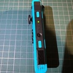 ニンテンドースイッチ　ジョイコン　ネオンブルーの画像