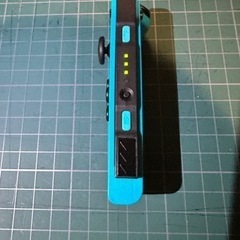 ニンテンドースイッチ　ジョイコン　ネオンブルーの画像
