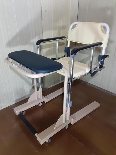 介護用車椅子　乗助さん　腰を上げて楽々移乗　定価30万円超 介護用車椅子 乗助さん 腰を上げて楽々移乗 定価30万円超 - メルカリ