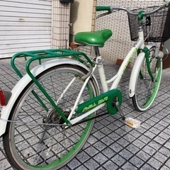 【22インチ子供自転車】変速なし　スペアキーあり　前タイヤ、前カゴ新品❗️状態良い　若林自転車　浜大津店　SALE中❗️の画像