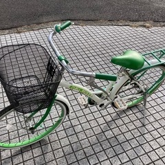 【22インチ子供自転車】変速なし　スペアキーあり　前タイヤ、前カゴ新品❗️状態良い　若林自転車　浜大津店　SALE中❗️の画像