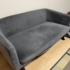 受取決定済★ウッドテーブル★ベロアソファー★の画像