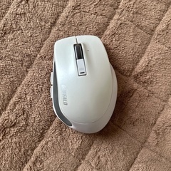 バッファロー　無線マウスの画像