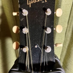 Gibson J-45の画像