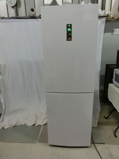 Haier 2ドア冷蔵庫 JR-NF340A 2019年製　ハイアール 340L 冷凍冷蔵庫 ホワイト