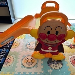 アンパンマン滑り台