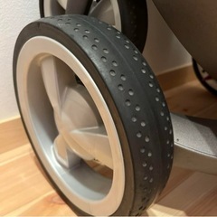 ストッケ　ベビーカーの画像