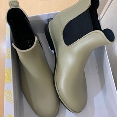 レインブーツ　M 23.5幅広相当