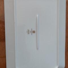 ジバンシー角皿　金線の画像
