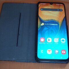 au SCV43 SAMSUNG Galaxy A30 ブラック RAM 4GB SIMロック解除済の画像