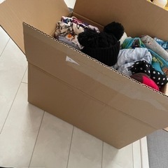 子ども服　80.90センチ　まとめて100着の画像