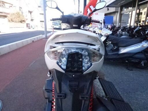 NO.4864　レーシング１２５ＦＩ　４サイクルエンジン　フューエルインジェクション車　ホワイト　☆彡