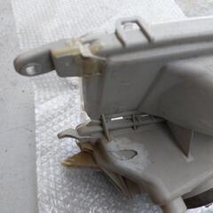 🔶ダイハツ車種不明右ライトの画像