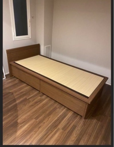 シングルサイズ　畳ベッド　大容量引き出し付き。